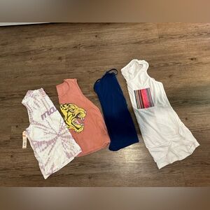 Tank Tops Small 8ct